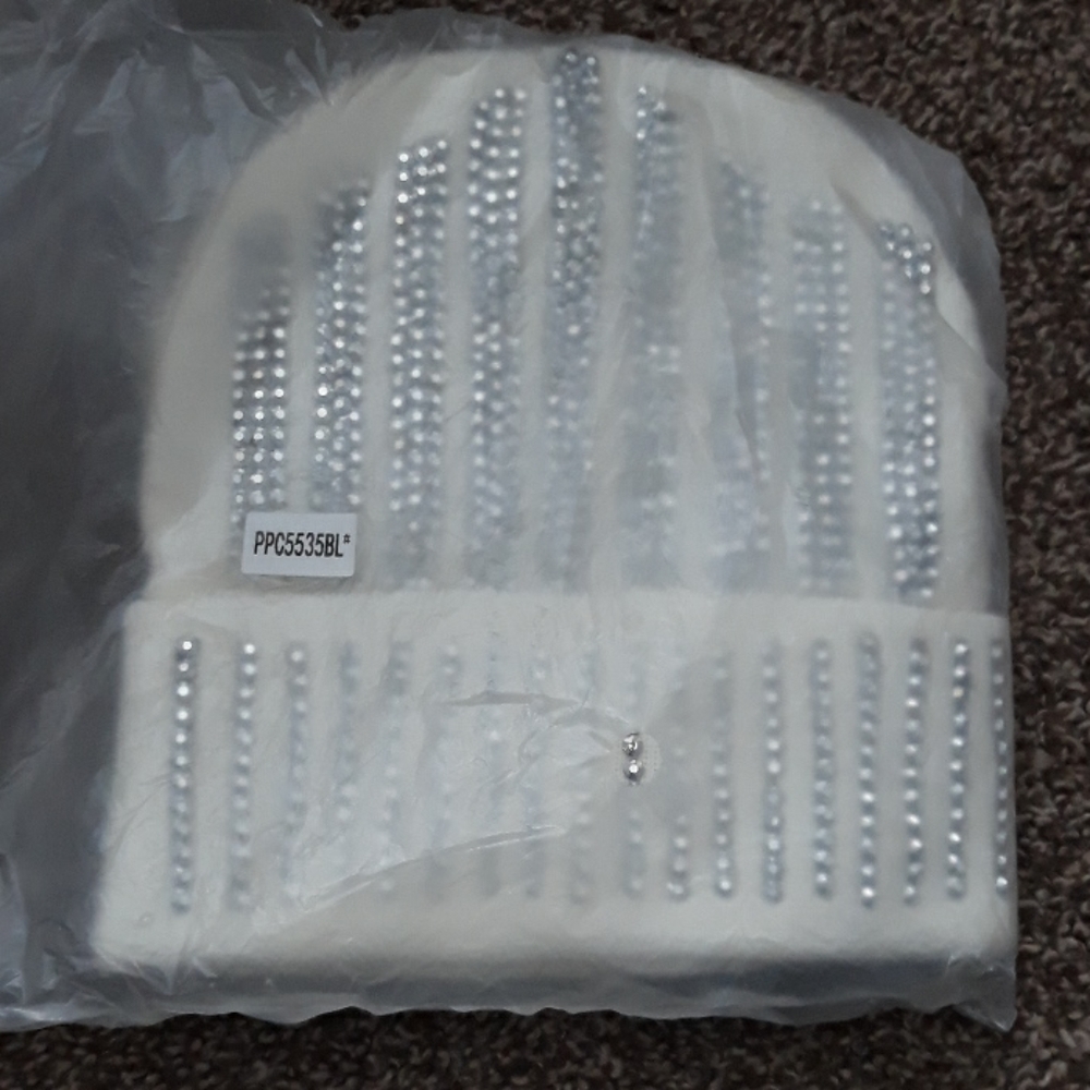 Rhinestone Hat - Picture 2 of 3